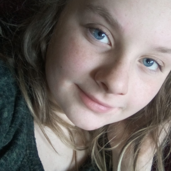 Meet your Posher, Kennedy Morgan - Picture 2 of 2